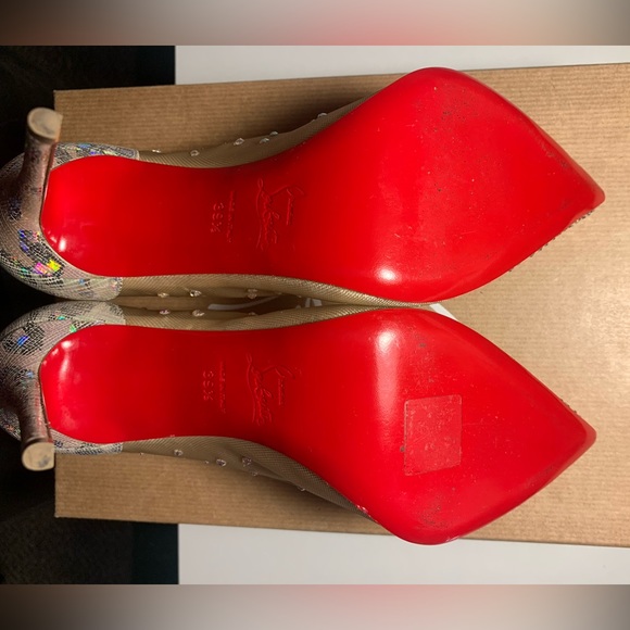 Worn one time, with box and bag included. - Picture 2 of 4